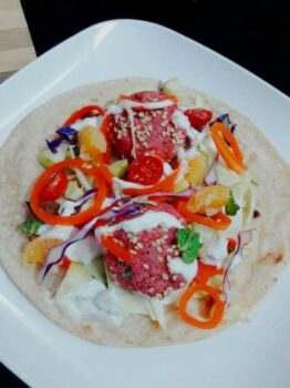 Baked Beetroot Falafel Wrap - Plattershare - Recipes, food stories and food lovers