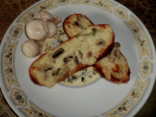 Mushrooms Toast - Plattershare - Recipes, food stories and food lovers