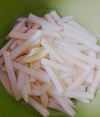 Crispy Homemade French Fries: Better Than Takeout! - Plattershare - Recipes, food stories and food lovers Crispy Homemade French Fries: Better Than Takeout! - Plattershare - Recipes, food stories and food lovers