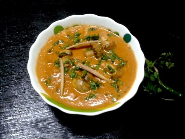 Muglai Mushroom Curry - Plattershare - Recipes, food stories and food lovers