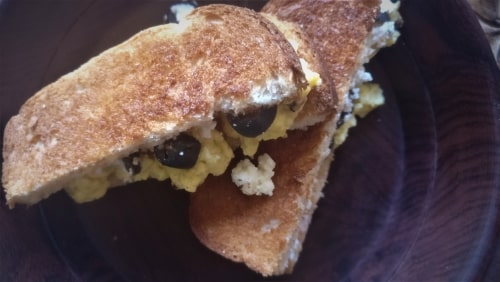 Scrambled Egg Sandwich - Plattershare - Recipes, food stories and food lovers