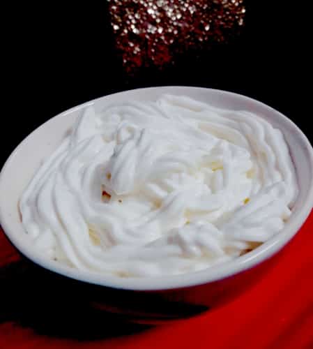 How To Make Whipped Cream - Plattershare - Recipes, food stories and food lovers
