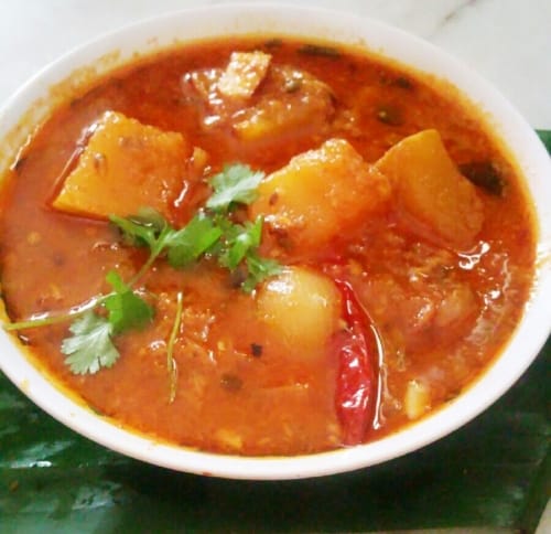 Andhra Style Gummadikaya Pulusu / Pumpkin And Coconut Stew - Plattershare - Recipes, food stories and food lovers