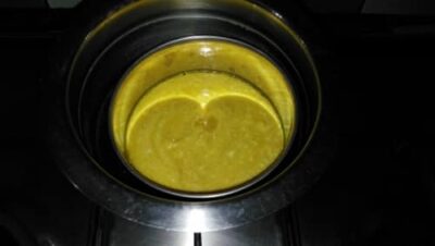 Creamy Homemade Mango Kulfi: A Taste of Bengali Summer - Plattershare - Recipes, food stories and food lovers Creamy Homemade Mango Kulfi: A Taste of Bengali Summer - Plattershare - Recipes, food stories and food lovers