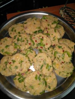 Chickpea Cutlets With Mixed Peppers & Mild Spices - Plattershare - Recipes, food stories and food lovers