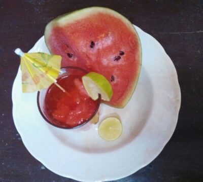 Refreshing Watermelon Juice with Cumin and Black Salt - Plattershare - Recipes, food stories and food lovers Refreshing Watermelon Juice with Cumin and Black Salt - Plattershare - Recipes, food stories and food lovers