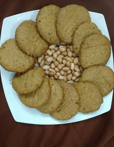 Simple 3 Ingredients Peanut Butter Cookies - Plattershare - Recipes, food stories and food lovers