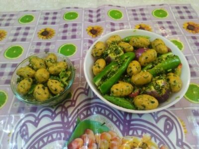 Quick & Easy Microwave Undhiyu (Gujarati Mixed Vegetable Curry) - Plattershare - Recipes, food stories and food lovers Quick & Easy Microwave Undhiyu (Gujarati Mixed Vegetable Curry) - Plattershare - Recipes, food stories and food lovers