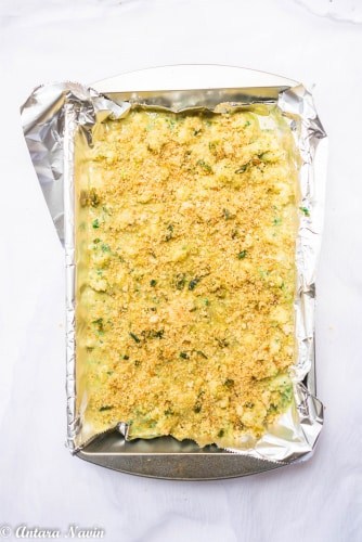Creamed Cauliflower Gratin In Spinach Parmesan Sauce With Herbed Crumb Topping - Plattershare - Recipes, food stories and food enthusiasts