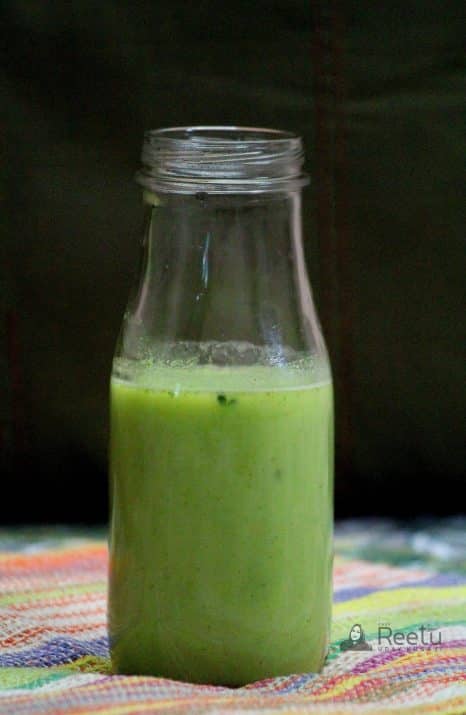 Vegan Matcha Green Tea Smoothie - Plattershare - Recipes, food stories and food lovers