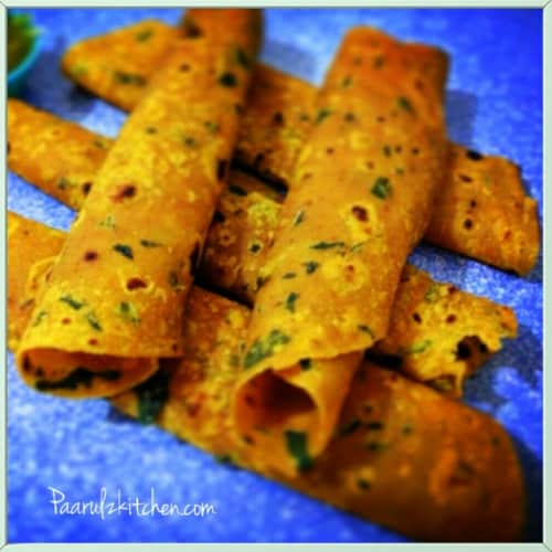 Methi Thepla - Plattershare - Recipes, food stories and food lovers
