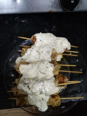 Dahi Lehsuni Chicken Tikka - Plattershare - Recipes, food stories and food lovers
