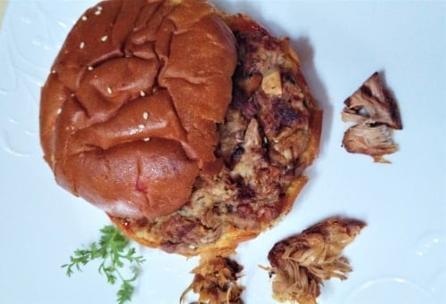 Vegan Bbq "Pulled" Jack Fruit Burger - Plattershare - Recipes, food stories and food lovers