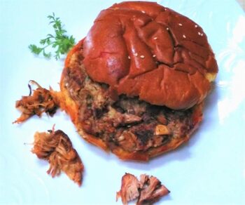 Vegan Bbq "Pulled" Jack Fruit Burger - Plattershare - Recipes, food stories and food lovers