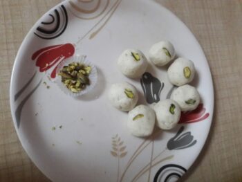 Healthy Tasty Rice Flour Laddoo - Plattershare - Recipes, food stories and food lovers