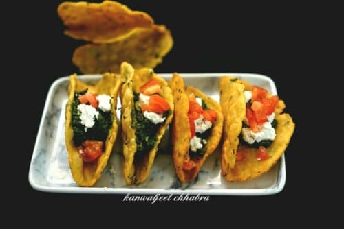 Makke Ki Roti And Sarso Ka Sag Tacos - Plattershare - Recipes, food stories and food lovers Makke Ki Roti And Sarso Ka Sag Tacos - Plattershare - Recipes, food stories and food lovers