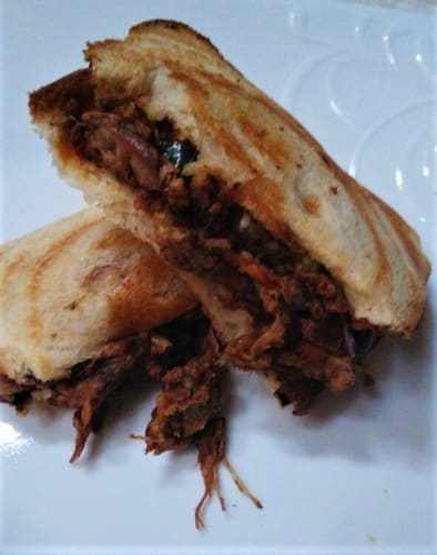 Vegan "Tuna" Jackfruit Sandwich - Plattershare - Recipes, food stories and food lovers