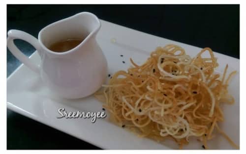 Crispy Honey Noodles - Plattershare - Recipes, food stories and food lovers