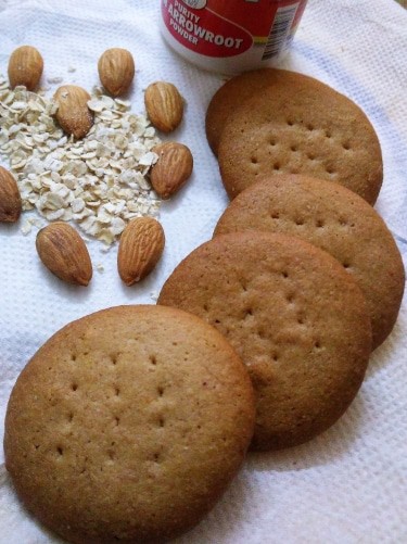 Arrowroot, Oats Badam Cookies - Plattershare - Recipes, food stories and food lovers