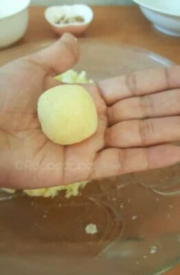 Indian Khoa Petha (Ash Gourd) Laddus: A Delicious Janmashtami Treat - Plattershare - Recipes, food stories and food lovers Indian Khoa Petha (Ash Gourd) Laddus: A Delicious Janmashtami Treat - Plattershare - Recipes, food stories and food lovers