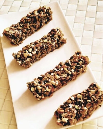 No Bake Muesli Bars With Honey - Plattershare - Recipes, food stories and food lovers