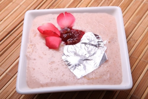 Honey Gulkand Phirni - Plattershare - Recipes, food stories and food lovers