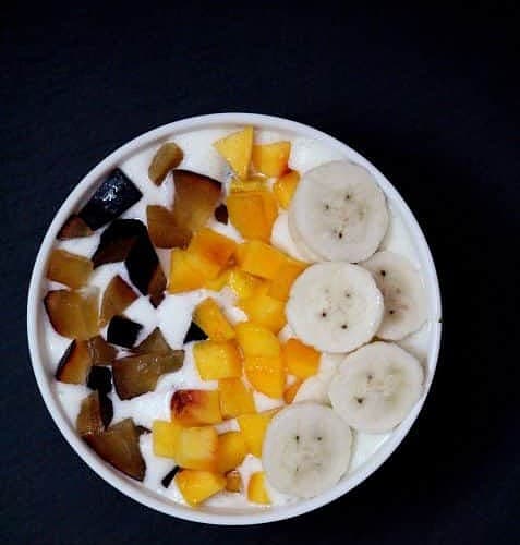 Greek Yogurt Breakfast Bowl - Plattershare - Recipes, Food Stories And Food Enthusiasts