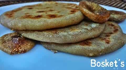 Almond And Fig Vedhami / Puran Poli - Plattershare - Recipes, food stories and food lovers