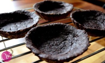 Eggless Chocolate Tart With Honey And Chocolate Filling - Plattershare - Recipes, food stories and food lovers