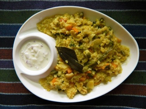 Spicy Brown Rice Masala Kichadi - Plattershare - Recipes, food stories and food lovers