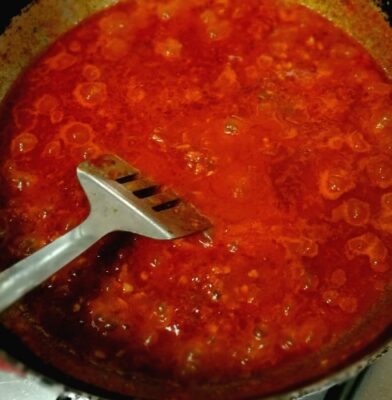 Spicy Rajasthani Garlic Chili Chutney (Lahsun Ki Chutney) - Plattershare - Recipes, food stories and food lovers Spicy Rajasthani Garlic Chili Chutney (Lahsun Ki Chutney) - Plattershare - Recipes, food stories and food lovers