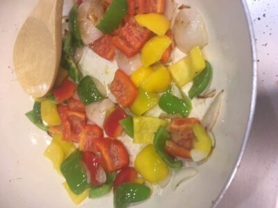 Tri-Color Pepper Paneer: A Light & Flavorful Vegetarian Dish - Plattershare - Recipes, food stories and food lovers Tri-Color Pepper Paneer: A Light & Flavorful Vegetarian Dish - Plattershare - Recipes, food stories and food lovers