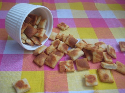 Cheese Crackers - Plattershare - Recipes, food stories and food lovers
