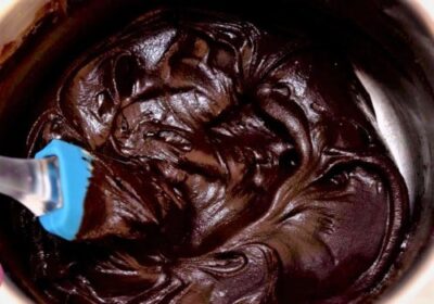Decadent Death by Chocolate Cake: The Ultimate Chocolate Lover's Dream - Plattershare - Recipes, food stories and food lovers Decadent Death by Chocolate Cake: The Ultimate Chocolate Lover's Dream - Plattershare - Recipes, food stories and food lovers