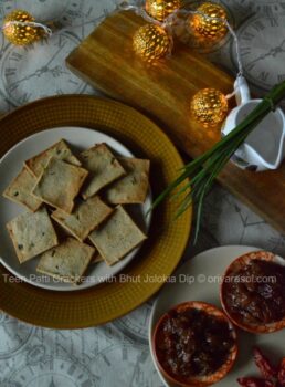 Teen Patti Crackers With A Chunky Bhut Jolokia Dip - Plattershare - Recipes, food stories and food lovers