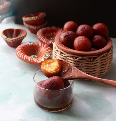 Pineapple Jamun (Gulab Jamun With A Fruity Twist) - Plattershare - Recipes, food stories and food lovers