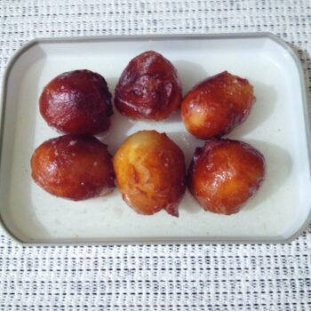 Gulab Jamun - Traditional and Authentic Recipe - Plattershare - Recipes, food stories and food lovers