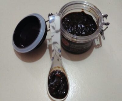 Unexpectedly Sweet Tamarind Chutney: A Flavorful Twist - Plattershare - Recipes, food stories and food lovers Unexpectedly Sweet Tamarind Chutney: A Flavorful Twist - Plattershare - Recipes, food stories and food lovers