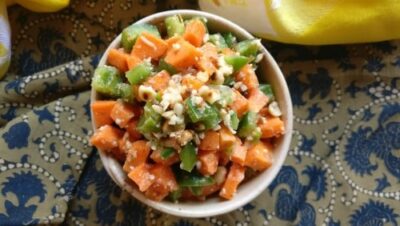 Tangy Carrot & Bell Pepper Salad with Crunchy Peanuts - Plattershare - Recipes, food stories and food lovers Tangy Carrot & Bell Pepper Salad with Crunchy Peanuts - Plattershare - Recipes, food stories and food lovers