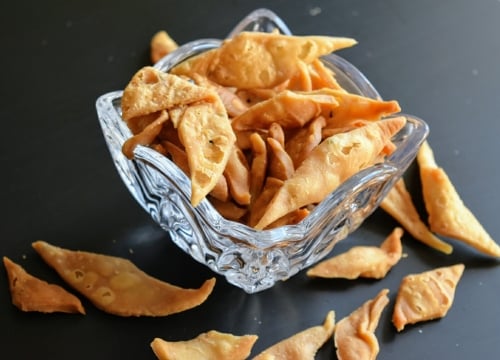 Kucho Nimki(Salty Diamond Shape Snacks) - Plattershare - Recipes, food stories and food lovers