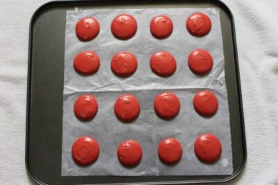 Exquisite Eggless Raspberry Rose Macarons - Plattershare - Recipes, food stories and food lovers Exquisite Eggless Raspberry Rose Macarons - Plattershare - Recipes, food stories and food lovers
