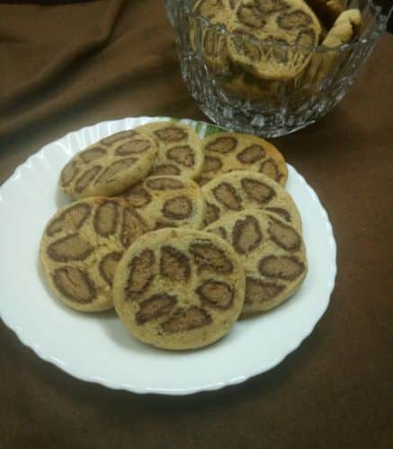 Leopard Print Cookies In Almond And Chocolate Flavor - Plattershare - Recipes, Food Stories And Food Enthusiasts