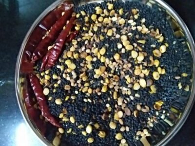 Ellu Podi: Aromatic Spiced Sesame & Lentil Chutney Powder - Plattershare - Recipes, food stories and food lovers Ellu Podi: Aromatic Spiced Sesame & Lentil Chutney Powder - Plattershare - Recipes, food stories and food lovers