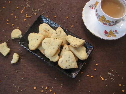 Eggless Cumin Lentil Cookies - Plattershare - Recipes, food stories and food lovers
