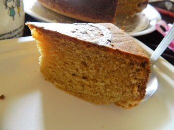 Cream Cheese Vanilla Pound Cake - Plattershare - Recipes, food stories and food lovers
