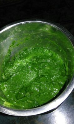 Sarson Ka Saag with Makke Di Roti: A Classic Punjabi Winter Feast - Plattershare - Recipes, food stories and food lovers Sarson Ka Saag with Makke Di Roti: A Classic Punjabi Winter Feast - Plattershare - Recipes, food stories and food lovers