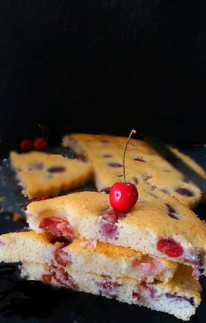 Fresh Cherry Cake - Plattershare - Recipes, food stories and food lovers