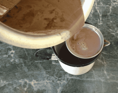 Luxurious Homemade Hot Chocolate: A Cozy Treat for Chilly Days - Plattershare - Recipes, food stories and food lovers Luxurious Homemade Hot Chocolate: A Cozy Treat for Chilly Days - Plattershare - Recipes, food stories and food lovers
