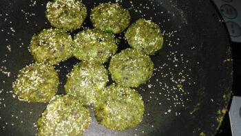 Spinach Couscous Tikki (Green Pattie) - Plattershare - Recipes, food stories and food lovers