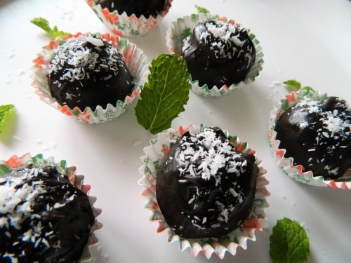 Oats & Almonds Dark Chocolate Truffle - Plattershare - Recipes, food stories and food lovers